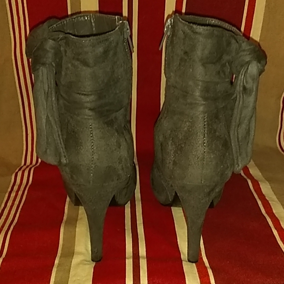 Forever 21 Faux Suede Booties - Picture 3 of 7